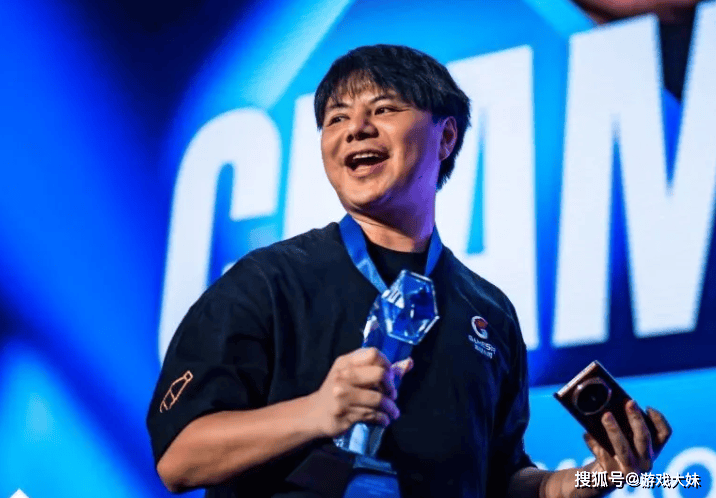 参加EVO法国站比赛又一次斩获冠军EVO视讯小孩曾卓君再次为国争光(图1)